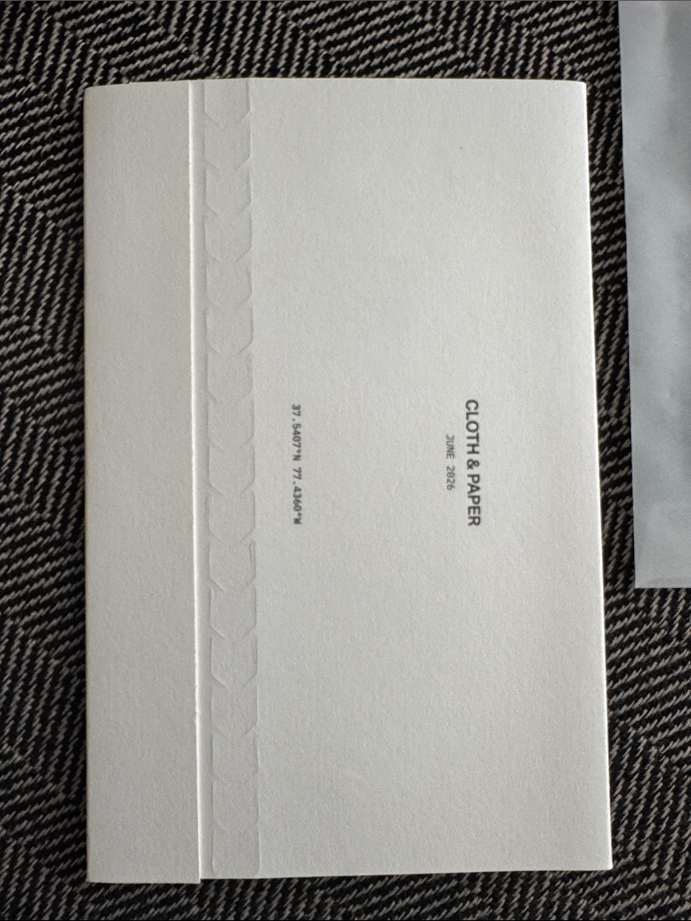 Minimalist White Cloth & Paper Page Pins & Photo Slide Set - Picture 2 of 5